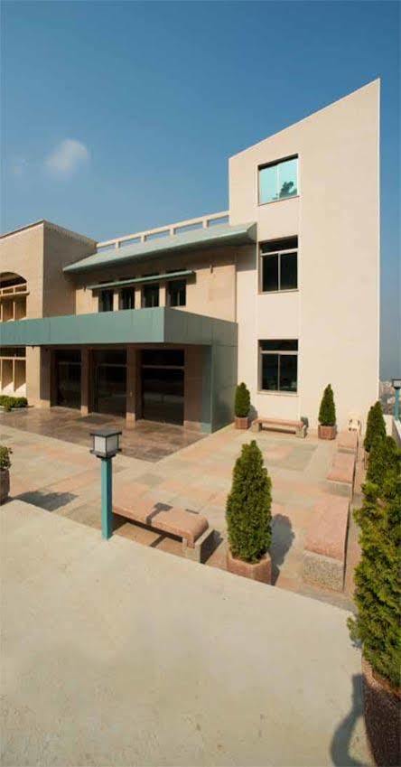 Liqaa Hotel Beirut Bagian luar foto